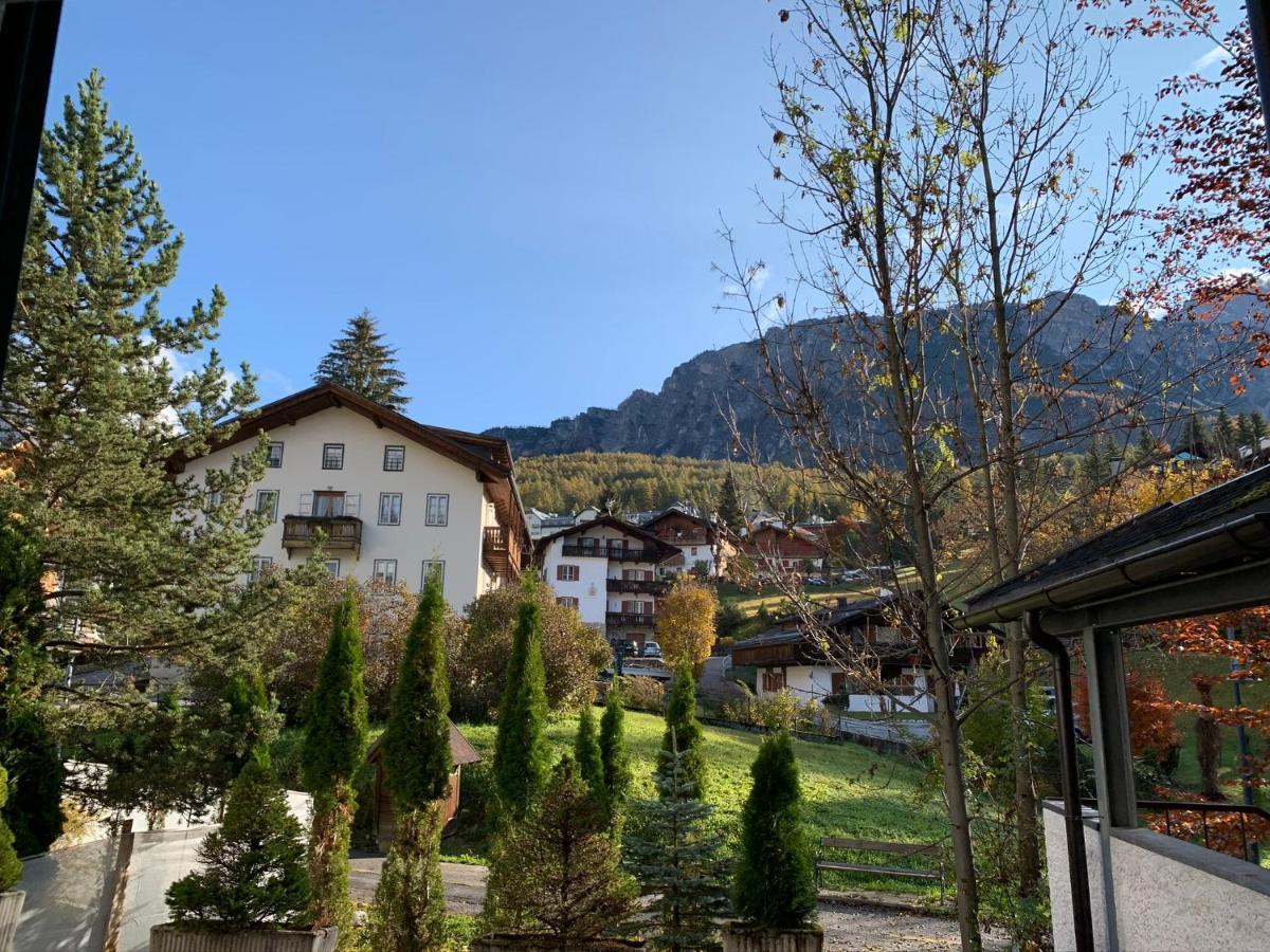Hotel Serena Cortina Cortina dʼAmpezzo Esterno foto