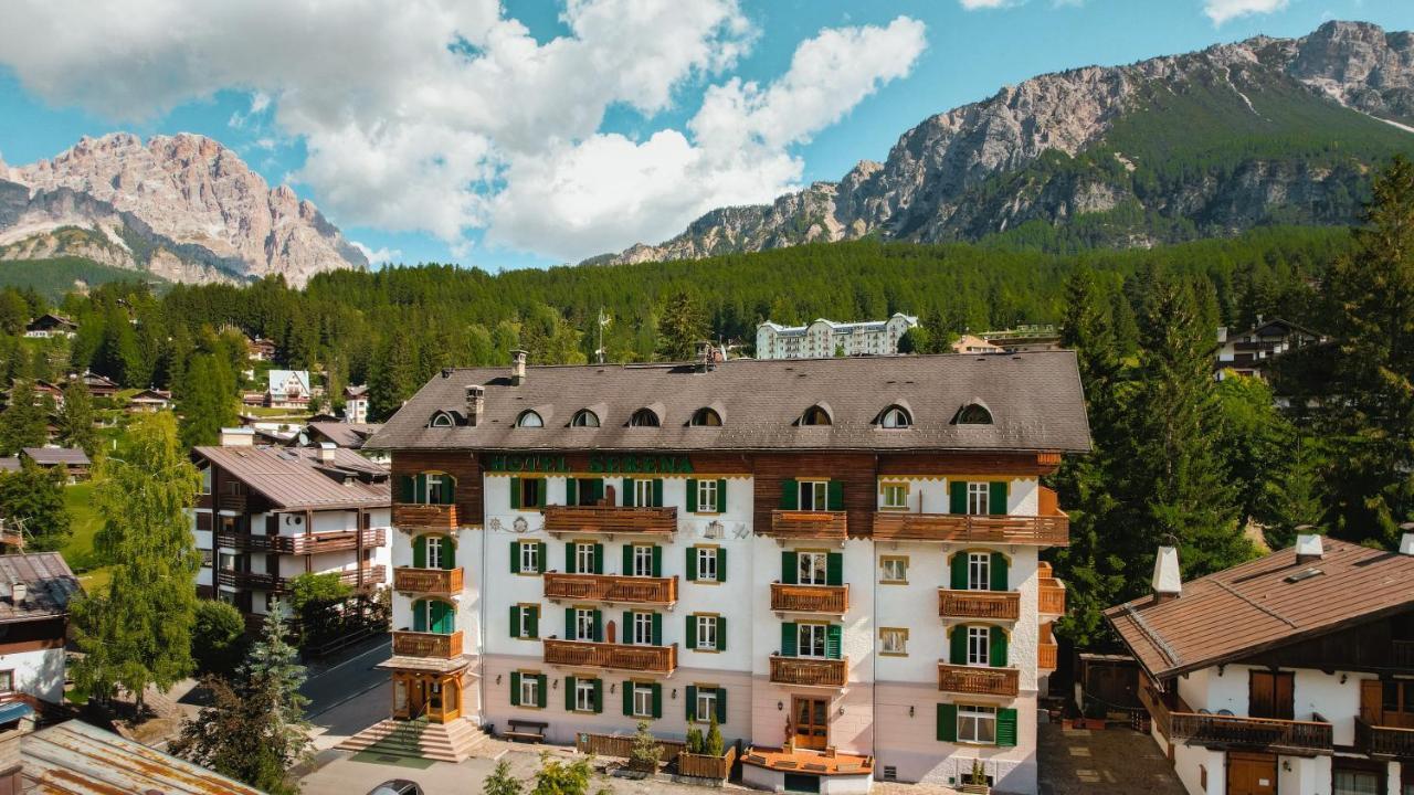 Hotel Serena Cortina Cortina dʼAmpezzo Esterno foto
