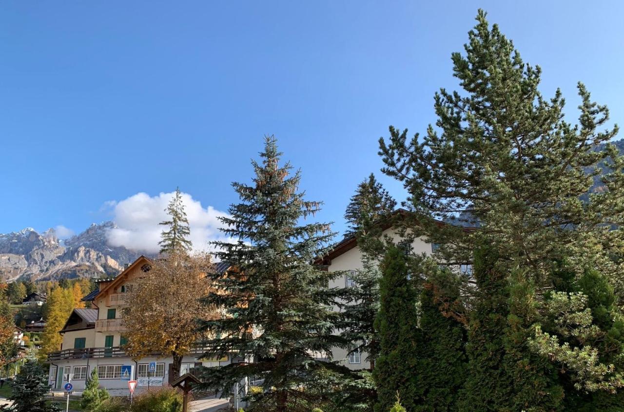 Hotel Serena Cortina Cortina dʼAmpezzo Esterno foto