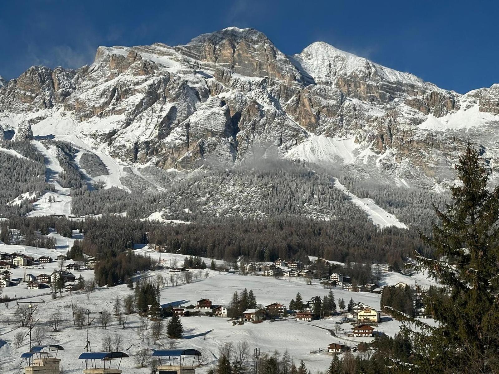 Hotel Serena Cortina Cortina dʼAmpezzo Esterno foto